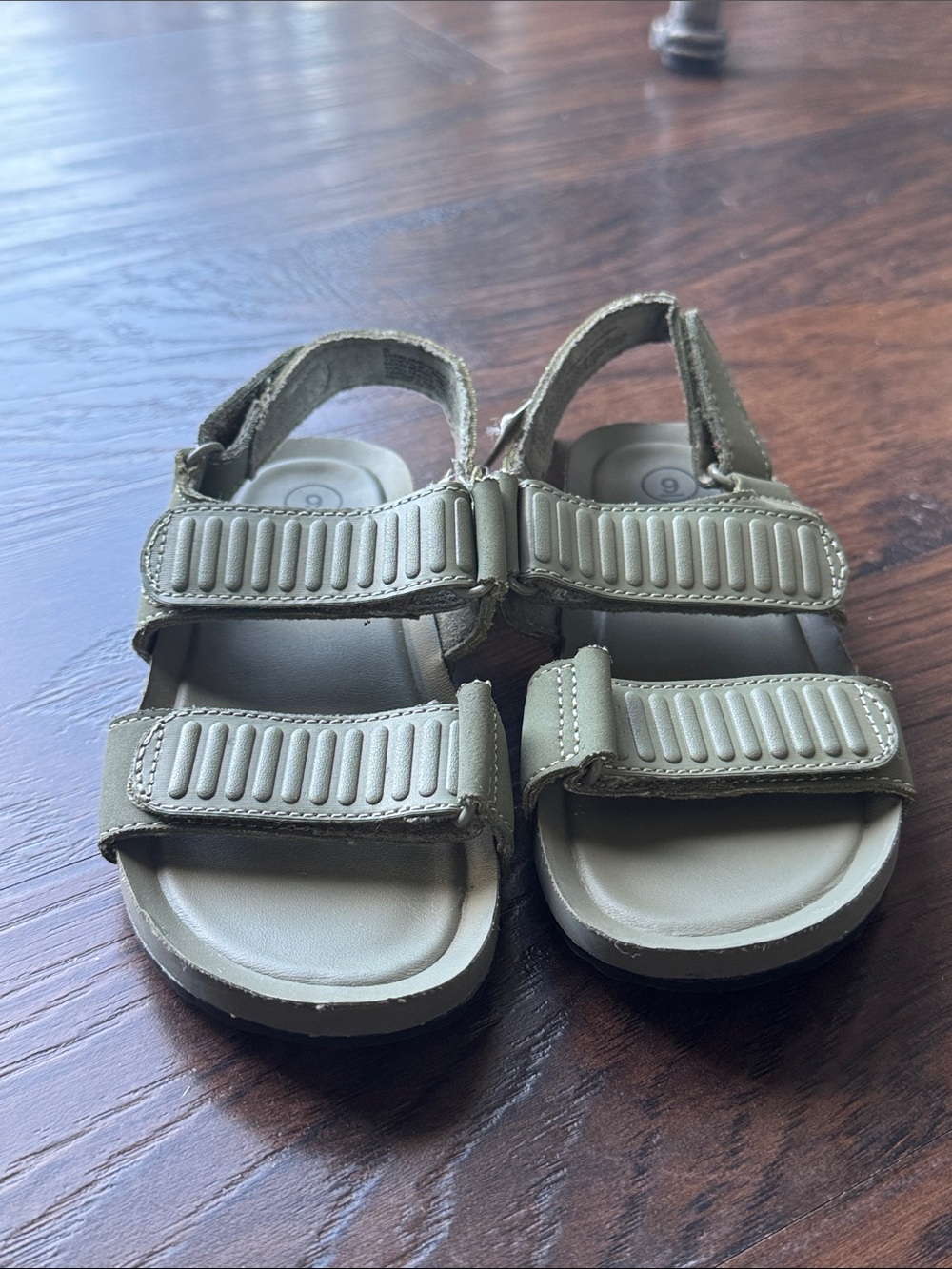 Cat & Jack Olive Sport Sandals with Adjustable Straps - Picture 4 of 5